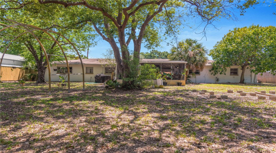Tampa, Florida 33611, 4 Bedroom Bedrooms, ,2 Bathroombathrooms,Residential,For Sale,Hesperides,0,Mfrtb8507110