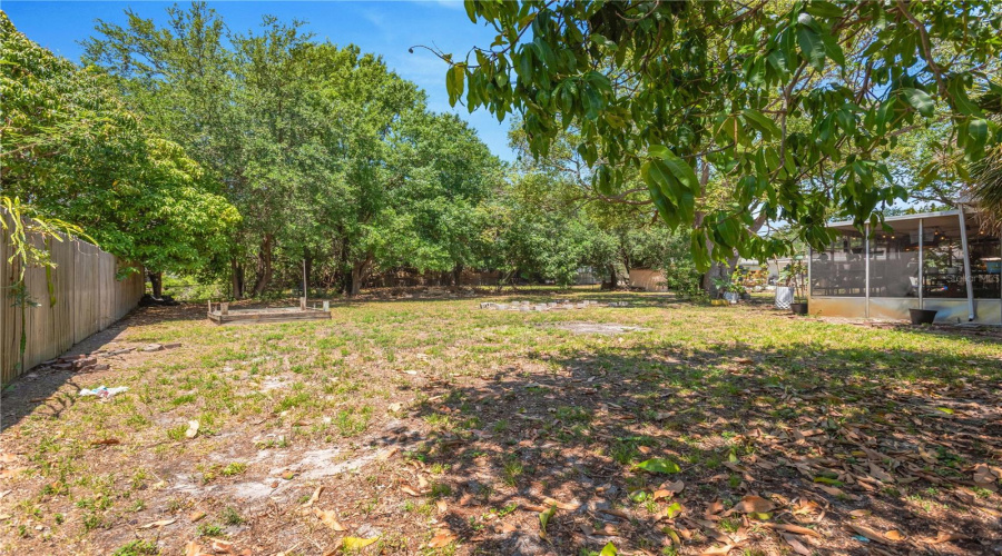 Tampa, Florida 33611, 4 Bedroom Bedrooms, ,2 Bathroombathrooms,Residential,For Sale,Hesperides,0,Mfrtb8507110