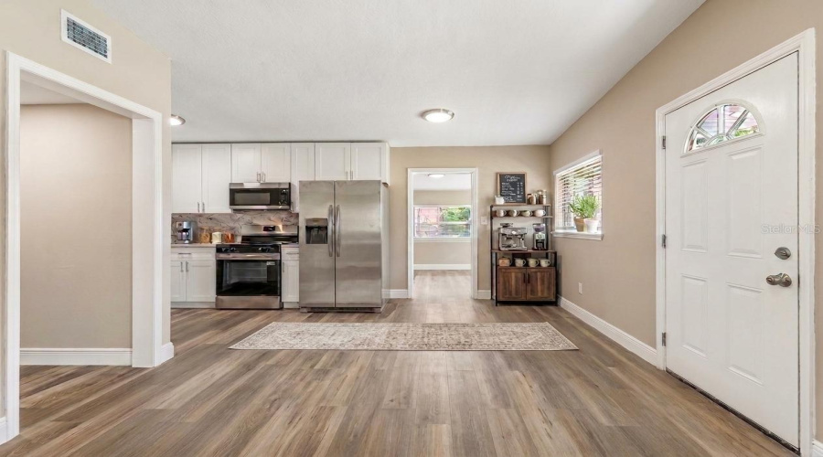 Orlando, Florida 32805, 3 Bedroom Bedrooms, ,2 Bathroombathrooms,Residential,For Sale,Amelia,0,Mfro6436604