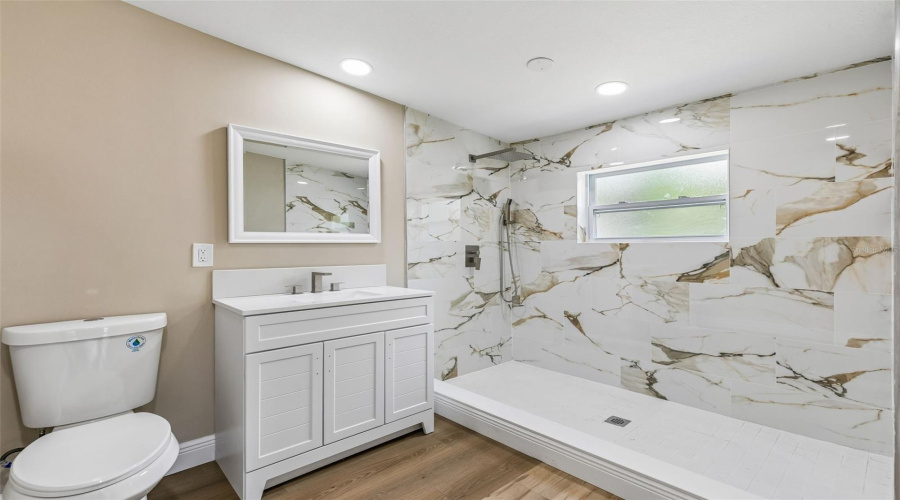 Orlando, Florida 32805, 3 Bedroom Bedrooms, ,2 Bathroombathrooms,Residential,For Sale,Amelia,0,Mfro6436604