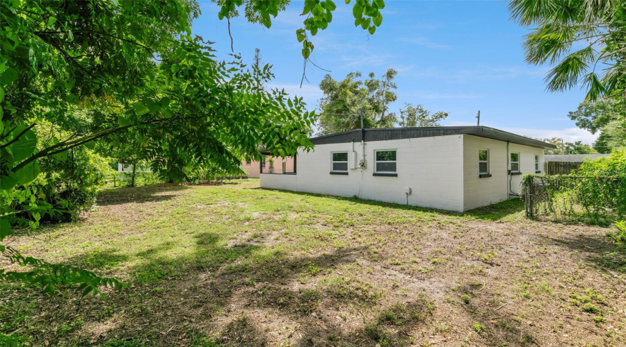 Orlando, Florida 32805, 3 Bedroom Bedrooms, ,2 Bathroombathrooms,Residential,For Sale,Amelia,0,Mfro6436604