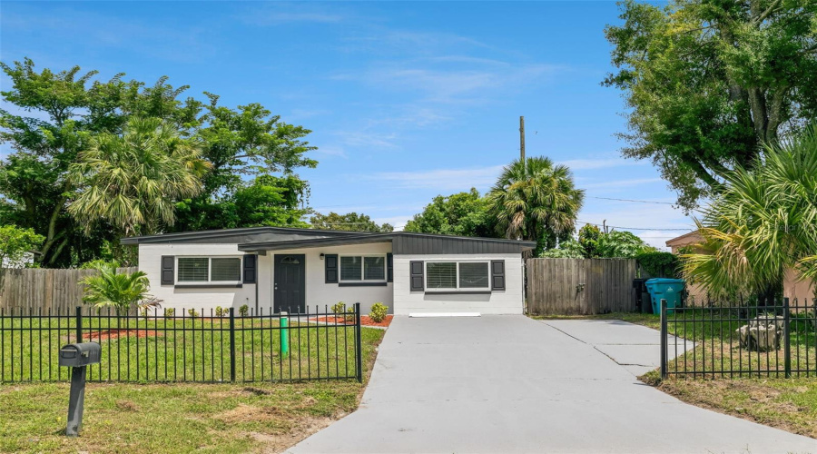 Orlando, Florida 32805, 3 Bedroom Bedrooms, ,2 Bathroombathrooms,Residential,For Sale,Amelia,0,Mfro6436604