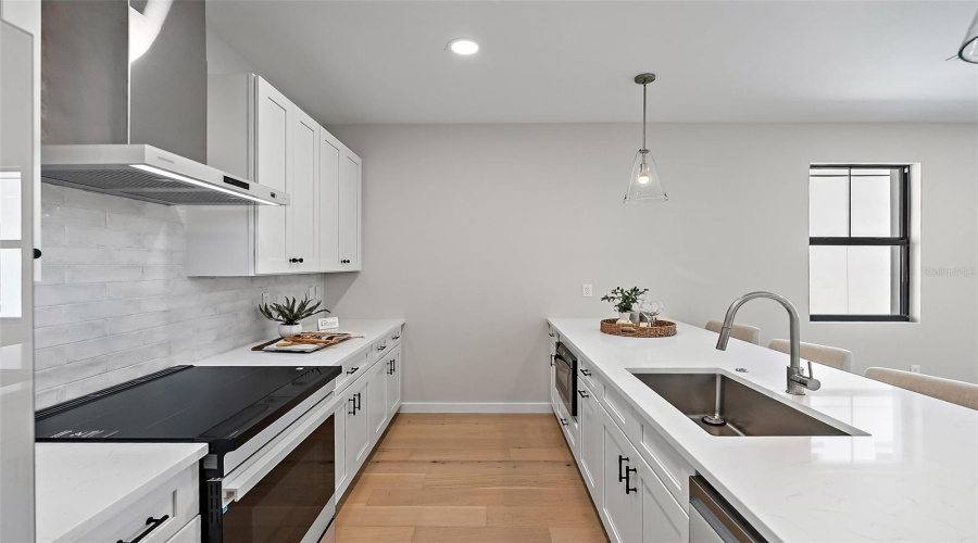 St Petersburg, Florida 33701, 4 Bedroom Bedrooms, ,3 Bathroombathrooms,Residential,For Sale,11Th,0,Mfrtb8515797