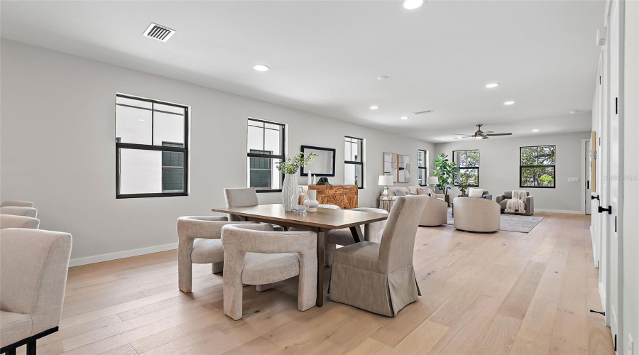 St Petersburg, Florida 33701, 4 Bedroom Bedrooms, ,3 Bathroombathrooms,Residential,For Sale,11Th,0,Mfrtb8515797