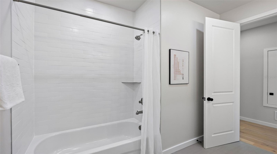St Petersburg, Florida 33701, 4 Bedroom Bedrooms, ,3 Bathroombathrooms,Residential,For Sale,11Th,0,Mfrtb8515797