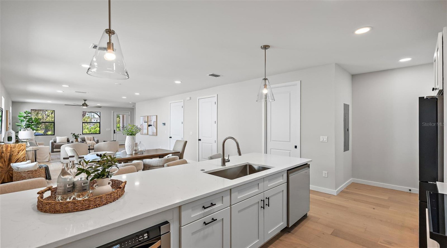 St Petersburg, Florida 33701, 4 Bedroom Bedrooms, ,3 Bathroombathrooms,Residential,For Sale,11Th,0,Mfrtb8515797