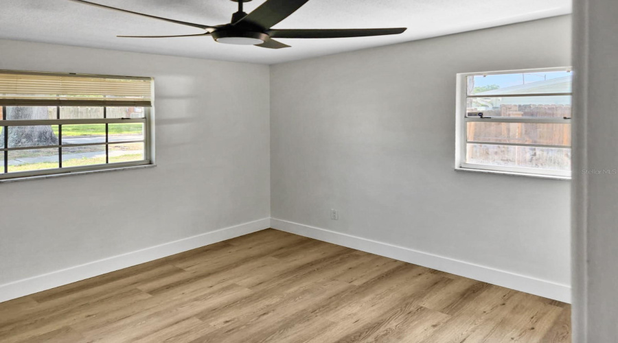 Orlando, Florida 32807, 4 Bedroom Bedrooms, ,2 Bathroombathrooms,Residential,For Sale,Santiago,0,Mfro6399783