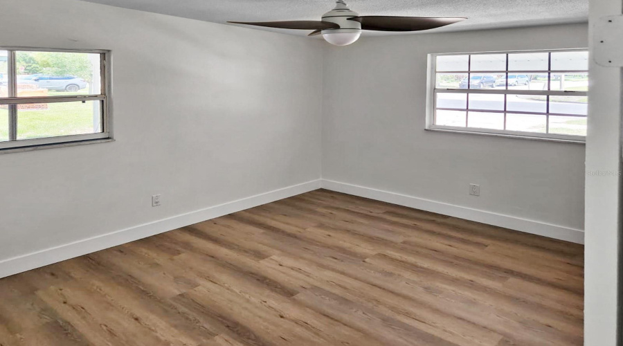 Orlando, Florida 32807, 4 Bedroom Bedrooms, ,2 Bathroombathrooms,Residential,For Sale,Santiago,0,Mfro6399783
