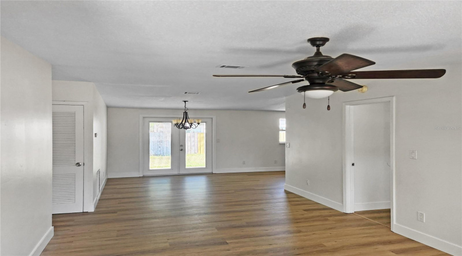 Orlando, Florida 32807, 4 Bedroom Bedrooms, ,2 Bathroombathrooms,Residential,For Sale,Santiago,0,Mfro6399783