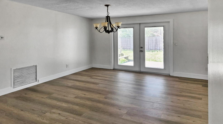 Orlando, Florida 32807, 4 Bedroom Bedrooms, ,2 Bathroombathrooms,Residential,For Sale,Santiago,0,Mfro6399783