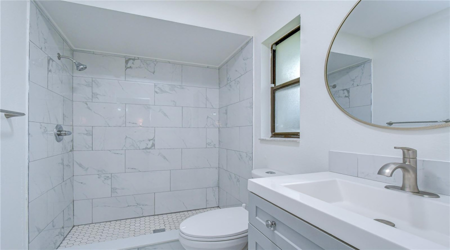 Tampa, Florida 33624, 3 Bedroom Bedrooms, ,2 Bathroombathrooms,Residential,For Sale,Oakmanor,0,Mfrtb8542767