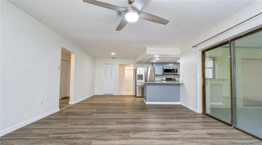 Tampa, Florida 33624, 3 Bedroom Bedrooms, ,2 Bathroombathrooms,Residential,For Sale,Oakmanor,0,Mfrtb8542767