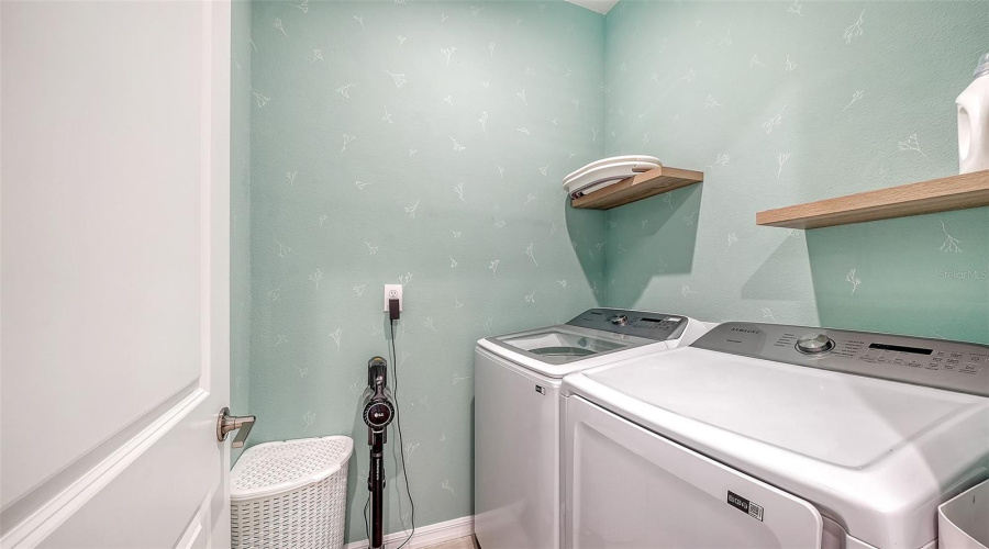 Nokomis, Florida 34275, 4 Bedroom Bedrooms, ,3 Bathroombathrooms,Residential,For Sale,Isla Palma,0,Mfra4700872