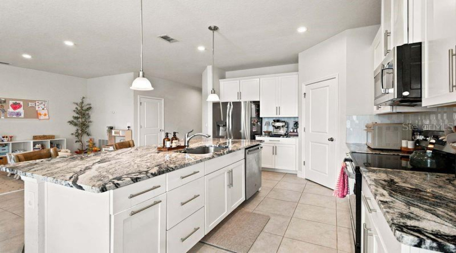 St Cloud, Florida 34771, 4 Bedroom Bedrooms, ,2 Bathroombathrooms,Residential,For Sale,Toulouse,0,Mfrs5156359