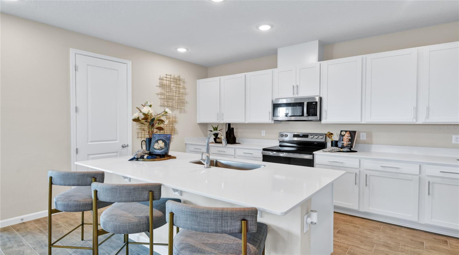 Tavares, Florida 32778, 4 Bedroom Bedrooms, ,3 Bathroombathrooms,Residential,For Sale,Blue Star,0,Mfrs5151823