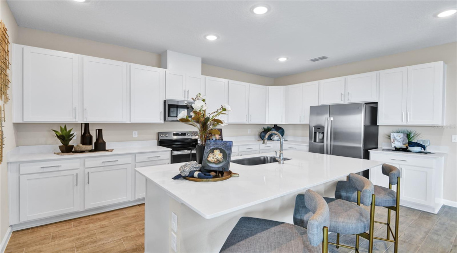 Tavares, Florida 32778, 4 Bedroom Bedrooms, ,3 Bathroombathrooms,Residential,For Sale,Blue Star,0,Mfrs5151823