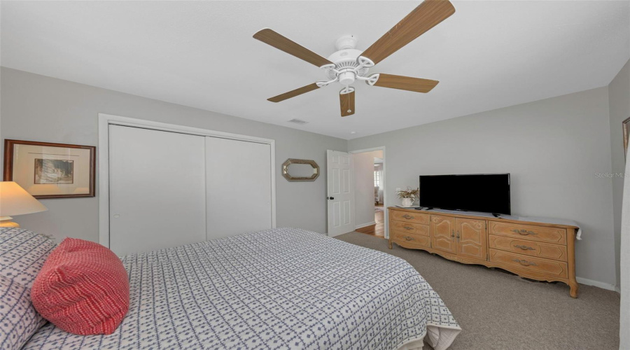 Pinellas Park, Florida 33782, 2 Bedroom Bedrooms, ,1 Bathroombathrooms,Residential,For Sale,Tulip,0,Mfrtb8540882