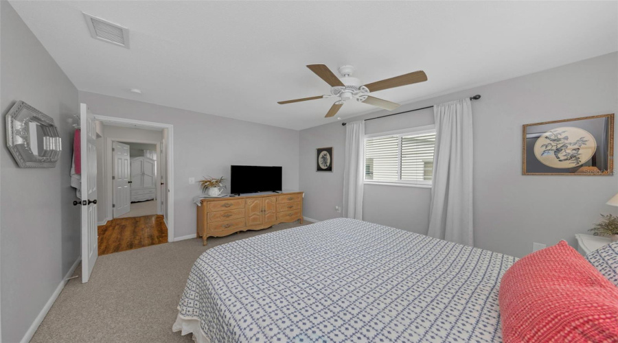 Pinellas Park, Florida 33782, 2 Bedroom Bedrooms, ,1 Bathroombathrooms,Residential,For Sale,Tulip,0,Mfrtb8540882