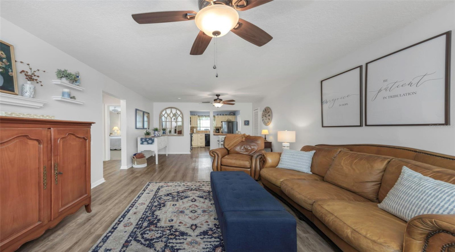 Pinellas Park, Florida 33782, 2 Bedroom Bedrooms, ,1 Bathroombathrooms,Residential,For Sale,Tulip,0,Mfrtb8540882