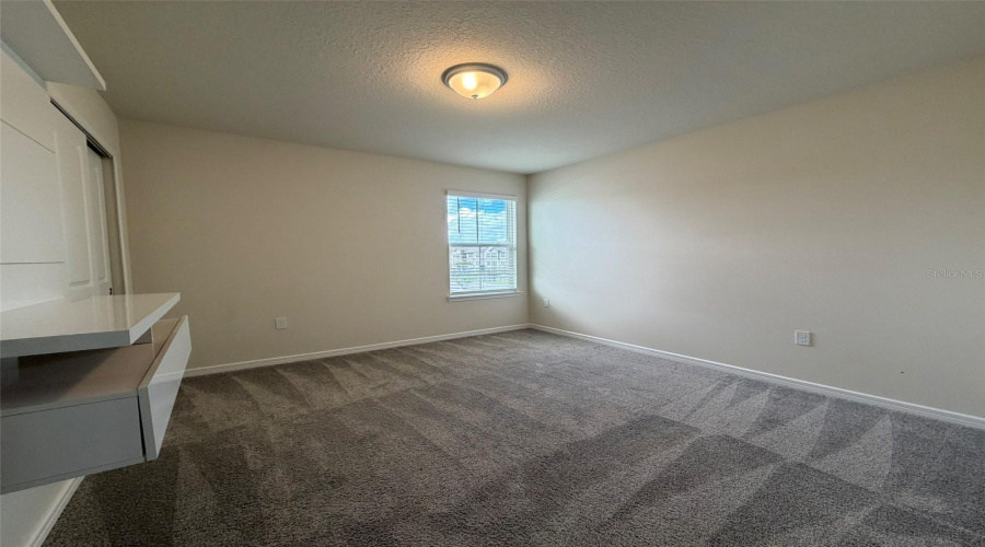 Davenport, Florida 33896, 3 Bedroom Bedrooms, ,2 Bathroombathrooms,Residential,For Sale,Stunning,0,Mfro6381260