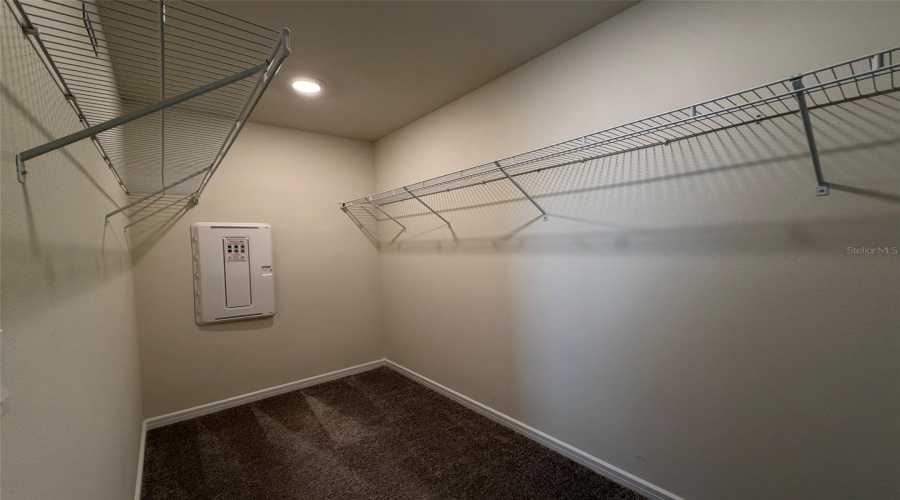 Davenport, Florida 33896, 3 Bedroom Bedrooms, ,2 Bathroombathrooms,Residential,For Sale,Stunning,0,Mfro6381260
