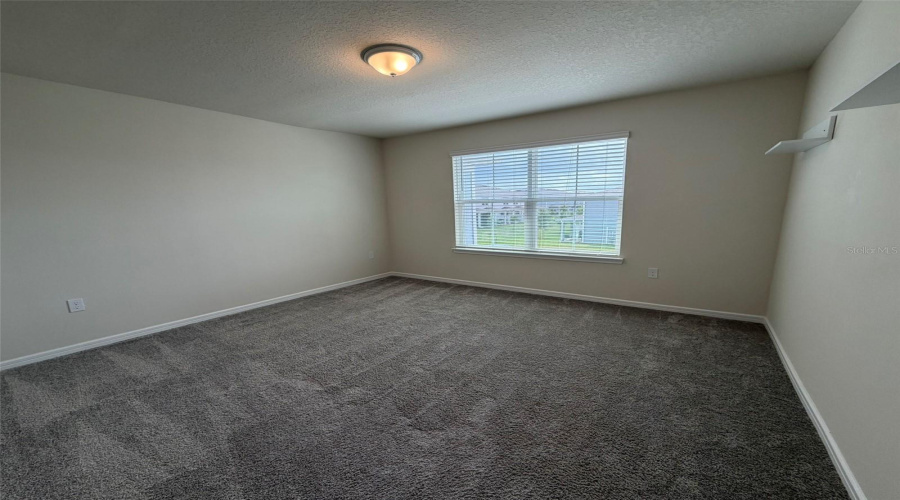 Davenport, Florida 33896, 3 Bedroom Bedrooms, ,2 Bathroombathrooms,Residential,For Sale,Stunning,0,Mfro6381260