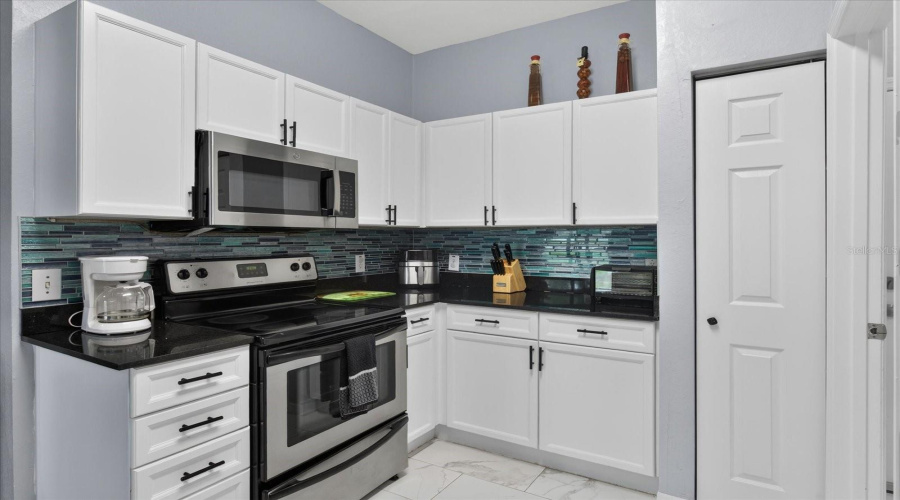Tampa, Florida 33647, 3 Bedroom Bedrooms, ,2 Bathroombathrooms,Residential,For Sale,Dragonwood,0,Mfrtb8525664