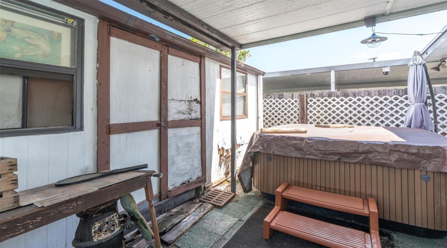 St Petersburg, Florida 33714, 2 Bedroom Bedrooms, ,1 Bathroombathrooms,Residential,For Sale,48Th,0,Mfrtb8532021