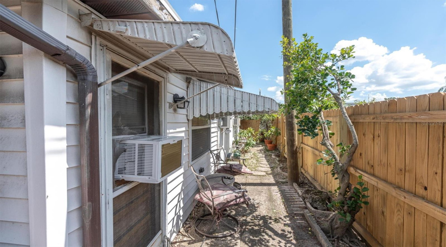 St Petersburg, Florida 33714, 2 Bedroom Bedrooms, ,1 Bathroombathrooms,Residential,For Sale,48Th,0,Mfrtb8532021