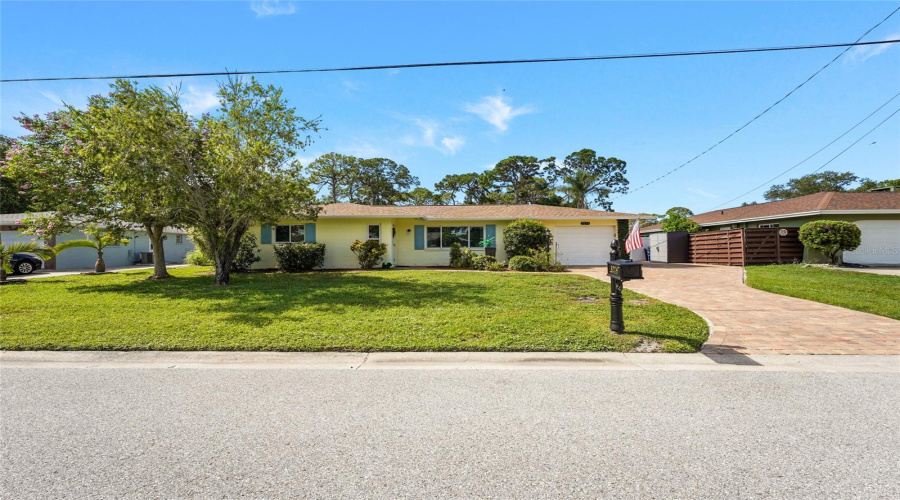 Sarasota, Florida 34231, 2 Bedroom Bedrooms, ,2 Bathroombathrooms,Residential,For Sale,Savage,0,Mfra4703273