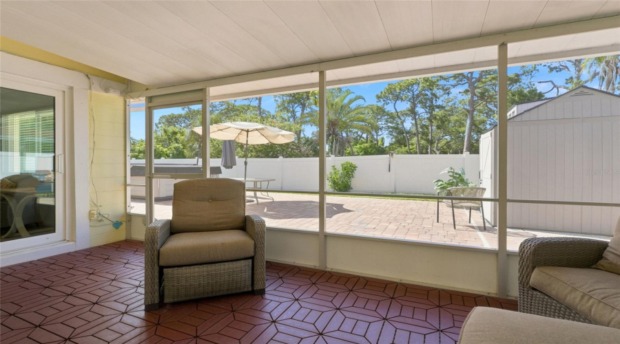 Sarasota, Florida 34231, 2 Bedroom Bedrooms, ,2 Bathroombathrooms,Residential,For Sale,Savage,0,Mfra4703273