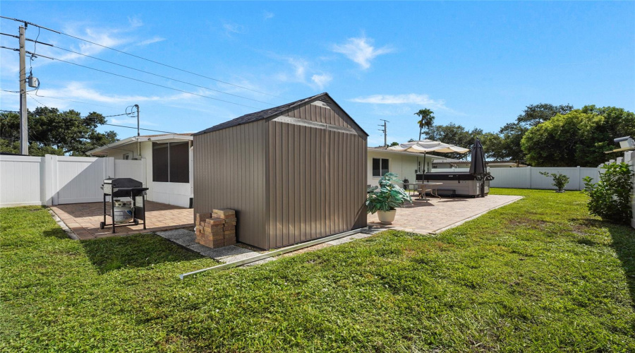 Sarasota, Florida 34231, 2 Bedroom Bedrooms, ,2 Bathroombathrooms,Residential,For Sale,Savage,0,Mfra4703273
