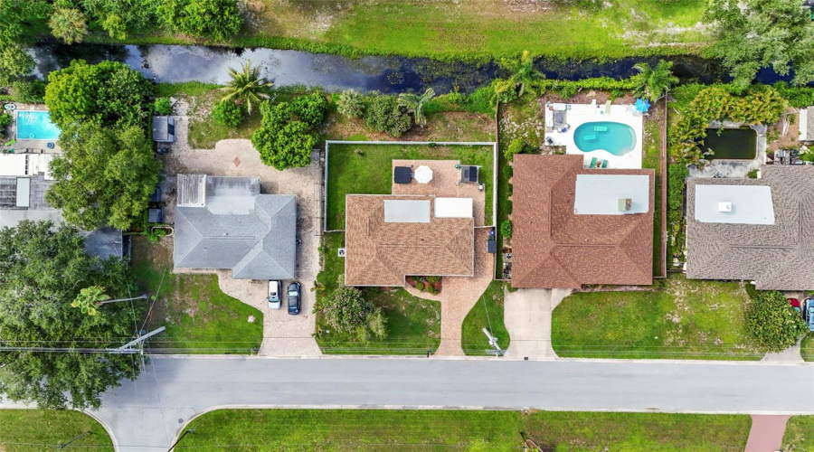 Sarasota, Florida 34231, 2 Bedroom Bedrooms, ,2 Bathroombathrooms,Residential,For Sale,Savage,0,Mfra4703273