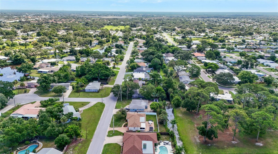 Sarasota, Florida 34231, 2 Bedroom Bedrooms, ,2 Bathroombathrooms,Residential,For Sale,Savage,0,Mfra4703273