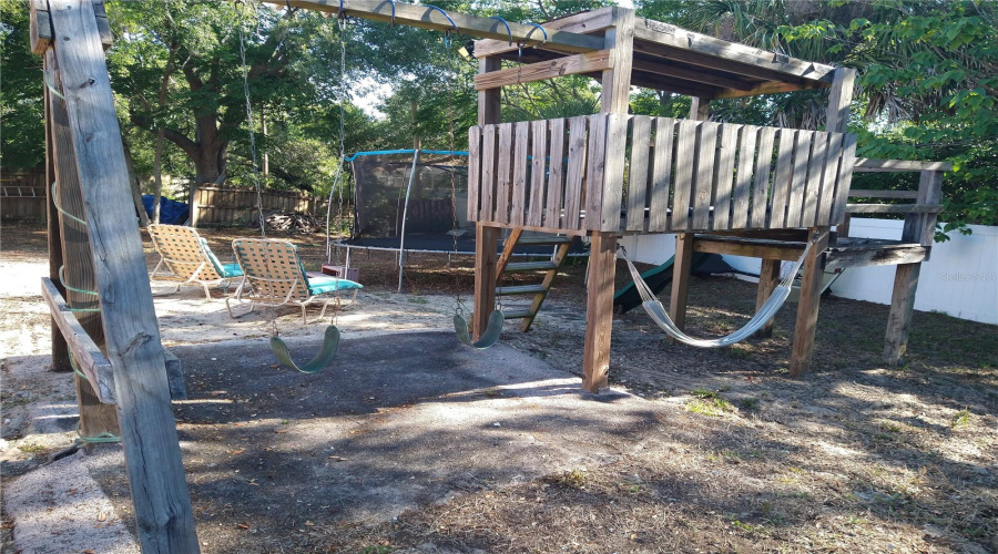 Hudson, Florida 34667, 3 Bedroom Bedrooms, ,2 Bathroombathrooms,Residential,For Sale,College Hill,0,Mfrw7877864