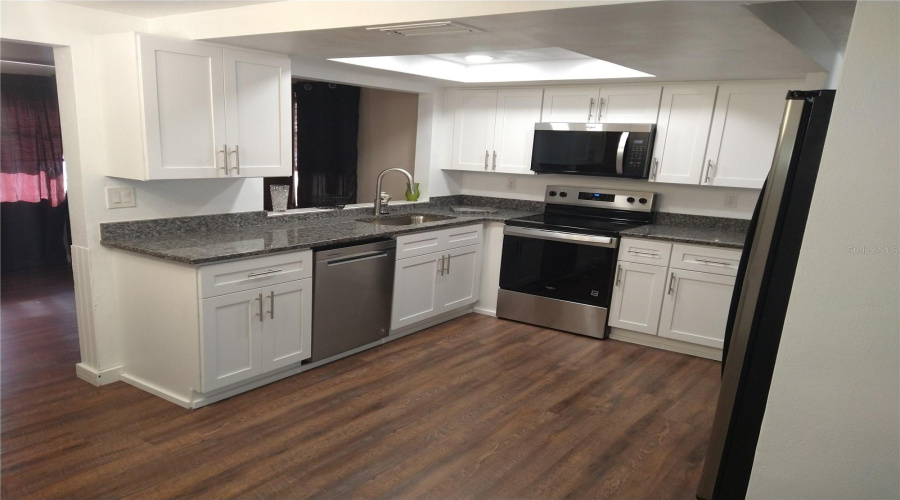 Hudson, Florida 34667, 3 Bedroom Bedrooms, ,2 Bathroombathrooms,Residential,For Sale,College Hill,0,Mfrw7877864
