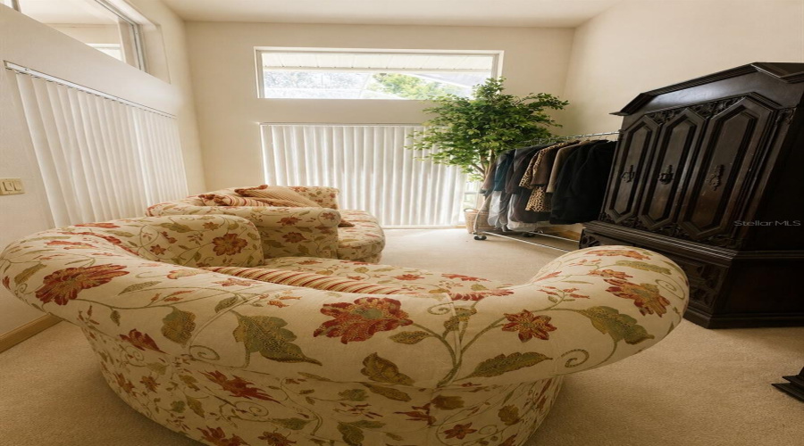 Dunedin, Florida 34698, 4 Bedroom Bedrooms, ,3 Bathroombathrooms,Residential,For Sale,Weathersfield,0,Mfrtb8542748