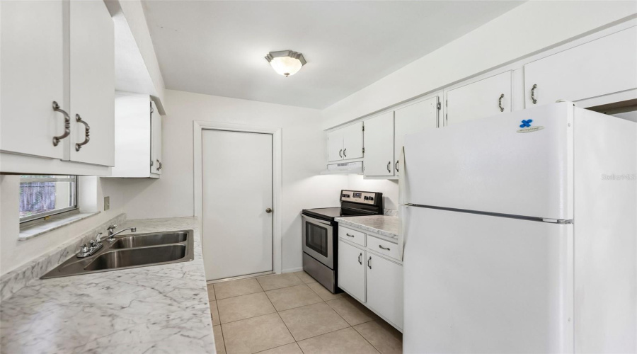 Sanford, Florida 32773, 3 Bedroom Bedrooms, ,1 Bathroombathrooms,Residential,For Sale,Loch Low,0,Mfro6436657