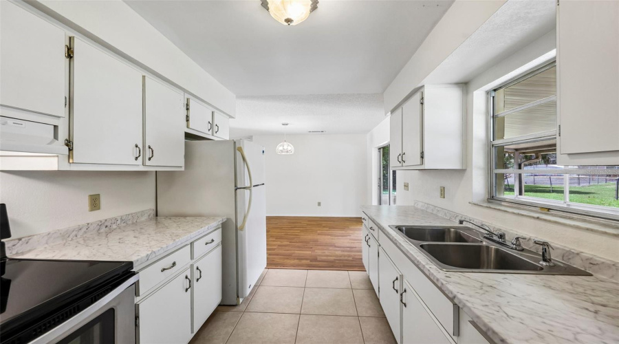 Sanford, Florida 32773, 3 Bedroom Bedrooms, ,1 Bathroombathrooms,Residential,For Sale,Loch Low,0,Mfro6436657