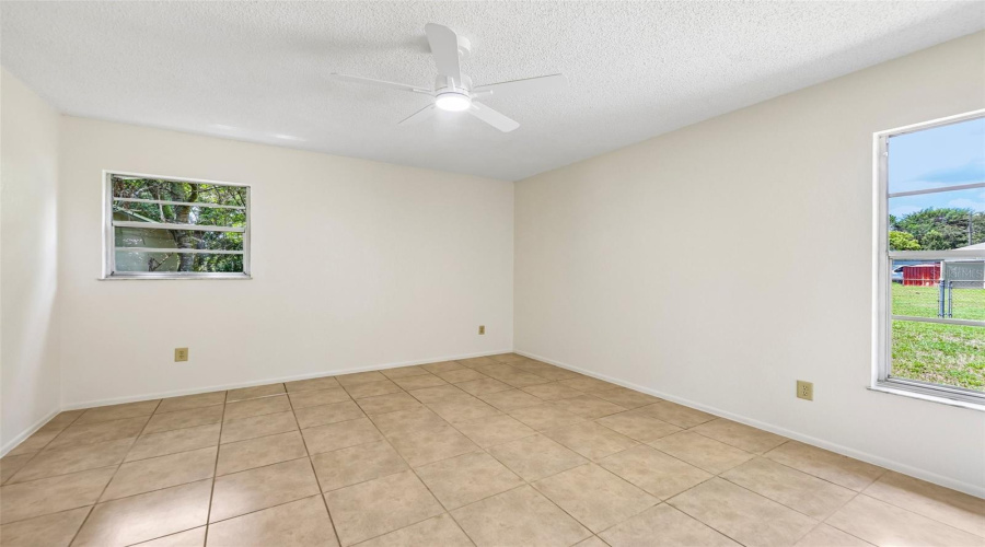 Sanford, Florida 32773, 3 Bedroom Bedrooms, ,1 Bathroombathrooms,Residential,For Sale,Loch Low,0,Mfro6436657