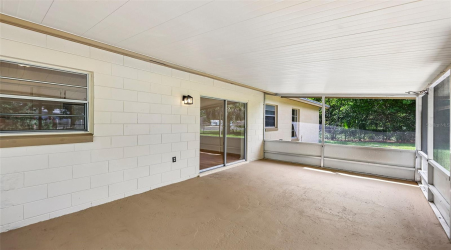 Sanford, Florida 32773, 3 Bedroom Bedrooms, ,1 Bathroombathrooms,Residential,For Sale,Loch Low,0,Mfro6436657