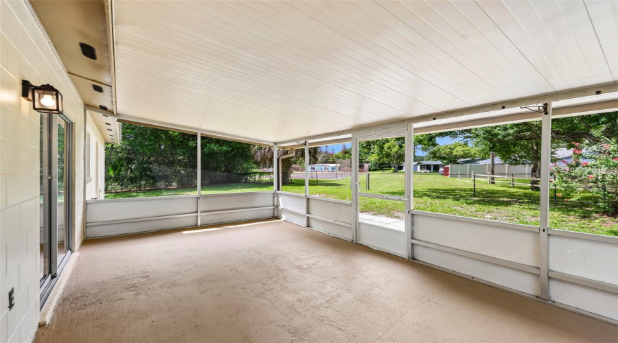 Sanford, Florida 32773, 3 Bedroom Bedrooms, ,1 Bathroombathrooms,Residential,For Sale,Loch Low,0,Mfro6436657
