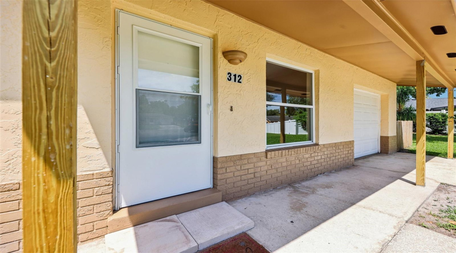 Sanford, Florida 32773, 3 Bedroom Bedrooms, ,1 Bathroombathrooms,Residential,For Sale,Loch Low,0,Mfro6436657