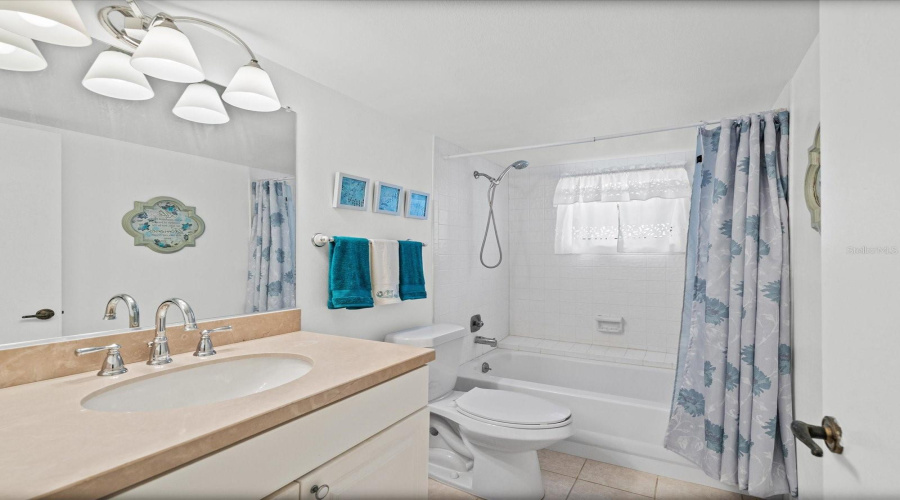 Clearwater, Florida 33761, 2 Bedroom Bedrooms, ,2 Bathroombathrooms,Residential,For Sale,Estancia,0,Mfrtb8541827