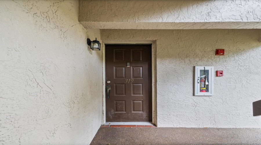 Clearwater, Florida 33761, 2 Bedroom Bedrooms, ,2 Bathroombathrooms,Residential,For Sale,Estancia,0,Mfrtb8541827