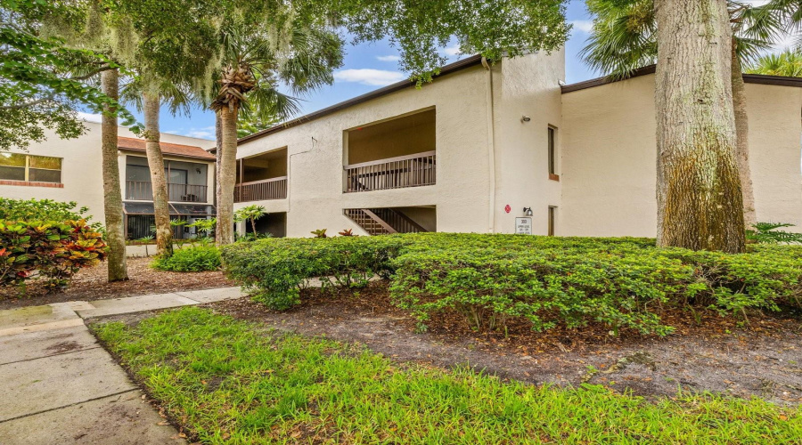 Clearwater, Florida 33761, 2 Bedroom Bedrooms, ,2 Bathroombathrooms,Residential,For Sale,Estancia,0,Mfrtb8541827