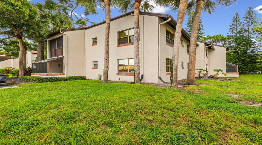 Clearwater, Florida 33761, 2 Bedroom Bedrooms, ,2 Bathroombathrooms,Residential,For Sale,Estancia,0,Mfrtb8541827