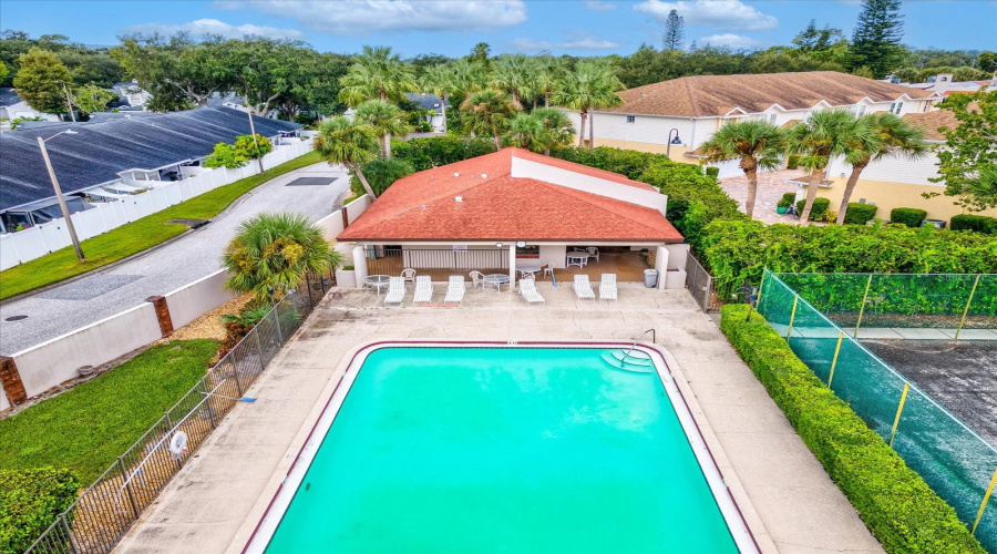 Clearwater, Florida 33761, 2 Bedroom Bedrooms, ,2 Bathroombathrooms,Residential,For Sale,Estancia,0,Mfrtb8541827