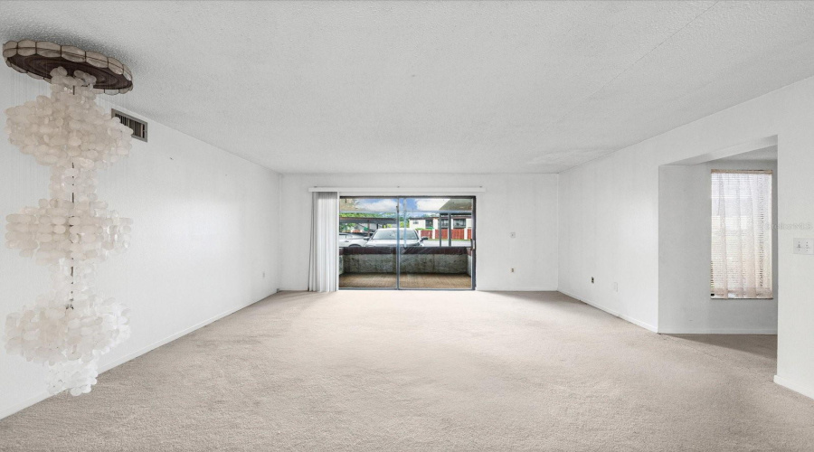 Clearwater, Florida 33761, 2 Bedroom Bedrooms, ,2 Bathroombathrooms,Residential,For Sale,Estancia,0,Mfrtb8541827