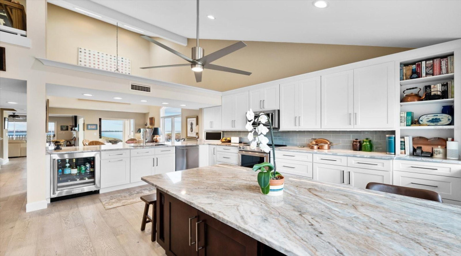 Bradenton, Florida 34210, 2 Bedroom Bedrooms, ,2 Bathroombathrooms,Residential,For Sale,Tidy Island,0,Mfra4674328